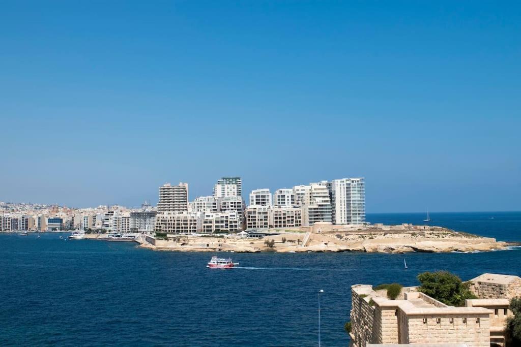 Vallettastay - Harbor View Gem- Sea View 1 Bed شقة *
