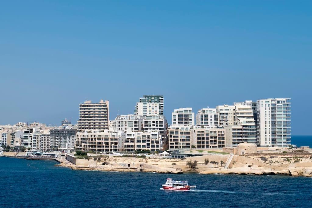 Vallettastay - Harbor View Gem- Sea View 1 Bed فاليتا